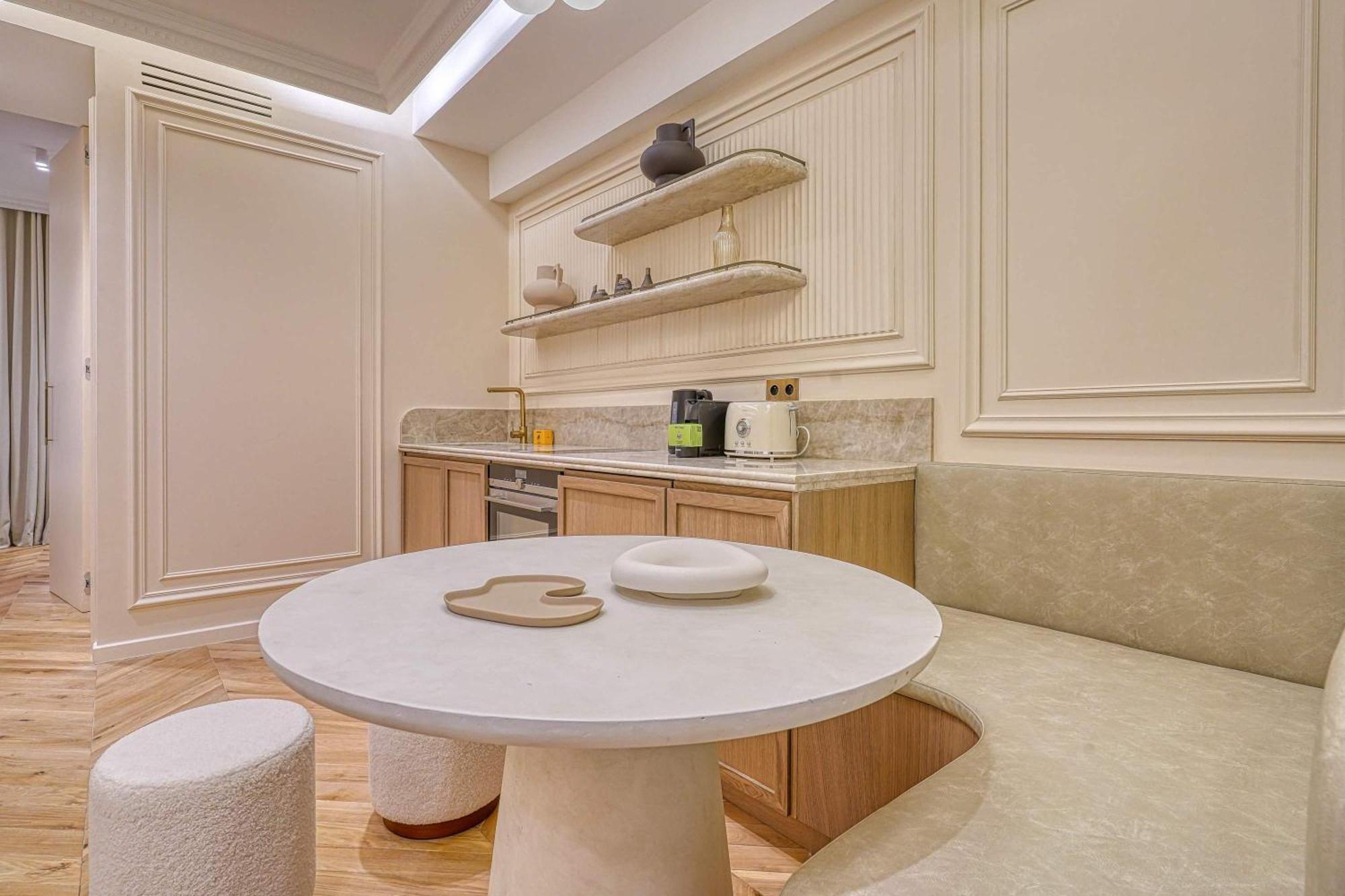 Appartement Sumptuous Opera Vendome By Studioprestige Parijs